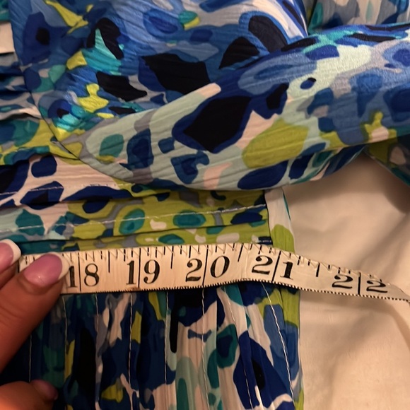 Striking light weight open jacket- petite- like new fully lined and reversible - Picture 9 of 11